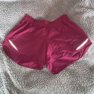 Lululemon Hotty Hot shorts 2in